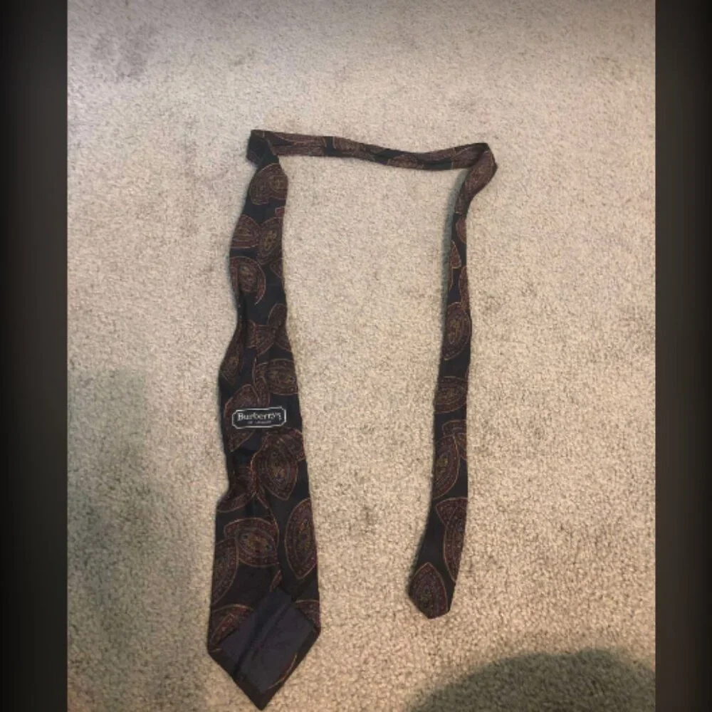 Vintage Burberry Paisley Print Hand Sewn Silk Tie